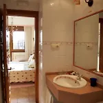 Inn De *