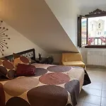 Inn De *